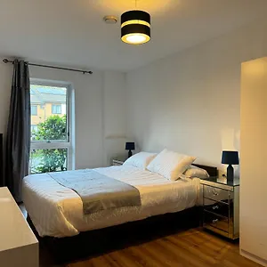 Greenwich 2 Bedroom Apartment London